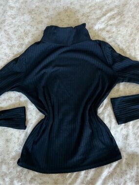 Prince & Fox Navy Blue Ribbed Mock Neck Sweater